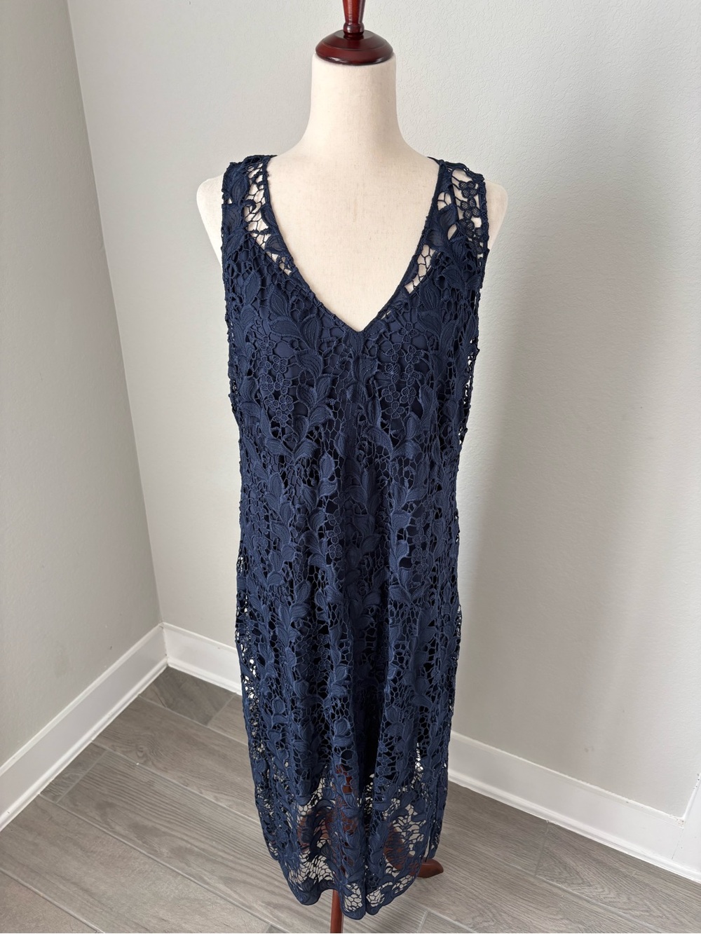 Johnny Was Natalie Navy Lace Overlay Midi Dress Sleeveless Event Cocktail XL New - Picture 2 of 15